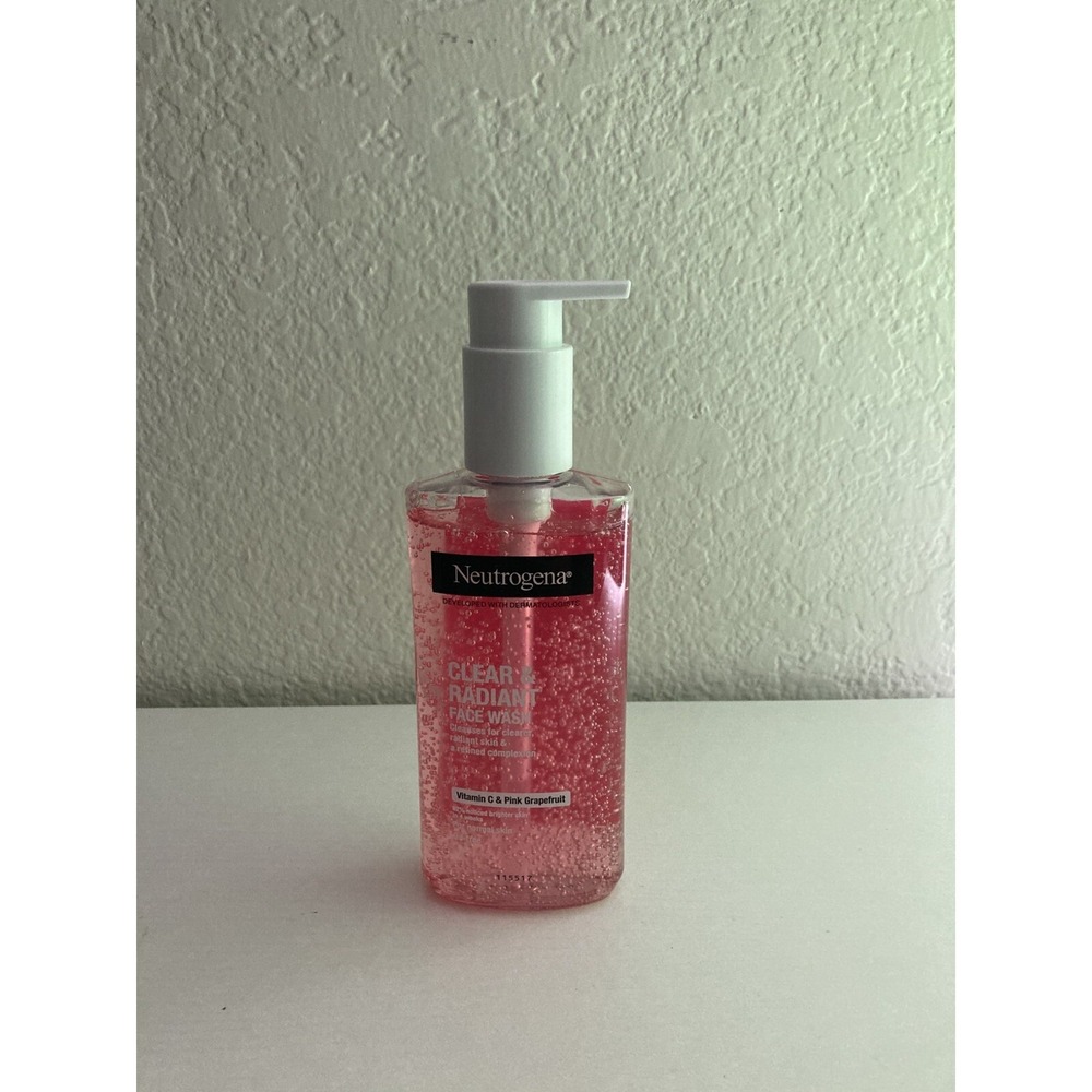 Neutrogena Clear & Radiant Face Wash Vitamin C & Pink Grapefruit 200mL
